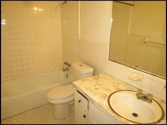 2619 Montreal Dr - Photo 6 of 19