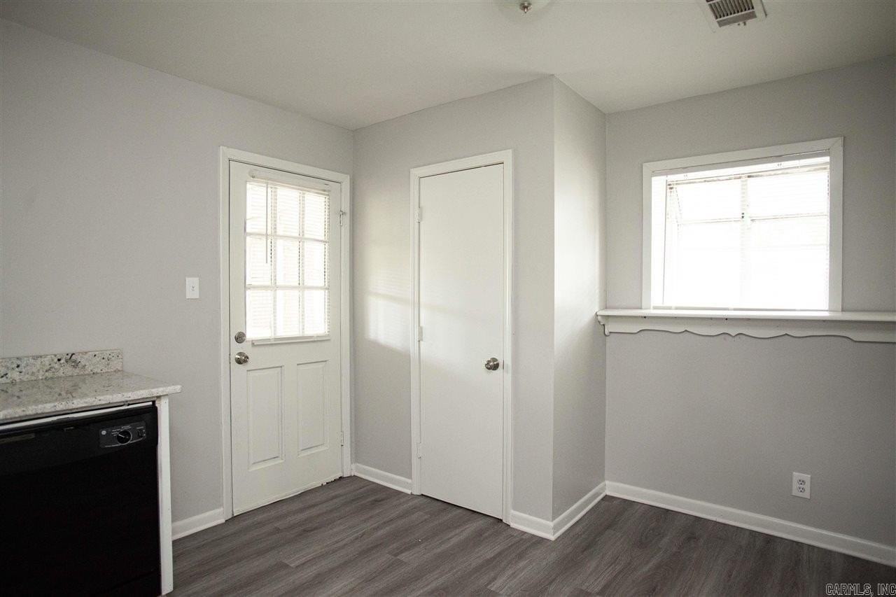 7125 Redwood Dr - Photo 5 of 11