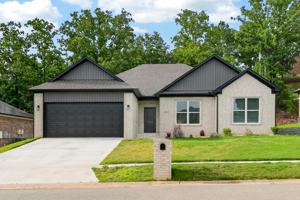 featured image of 513 Crepe Myrtle Loop