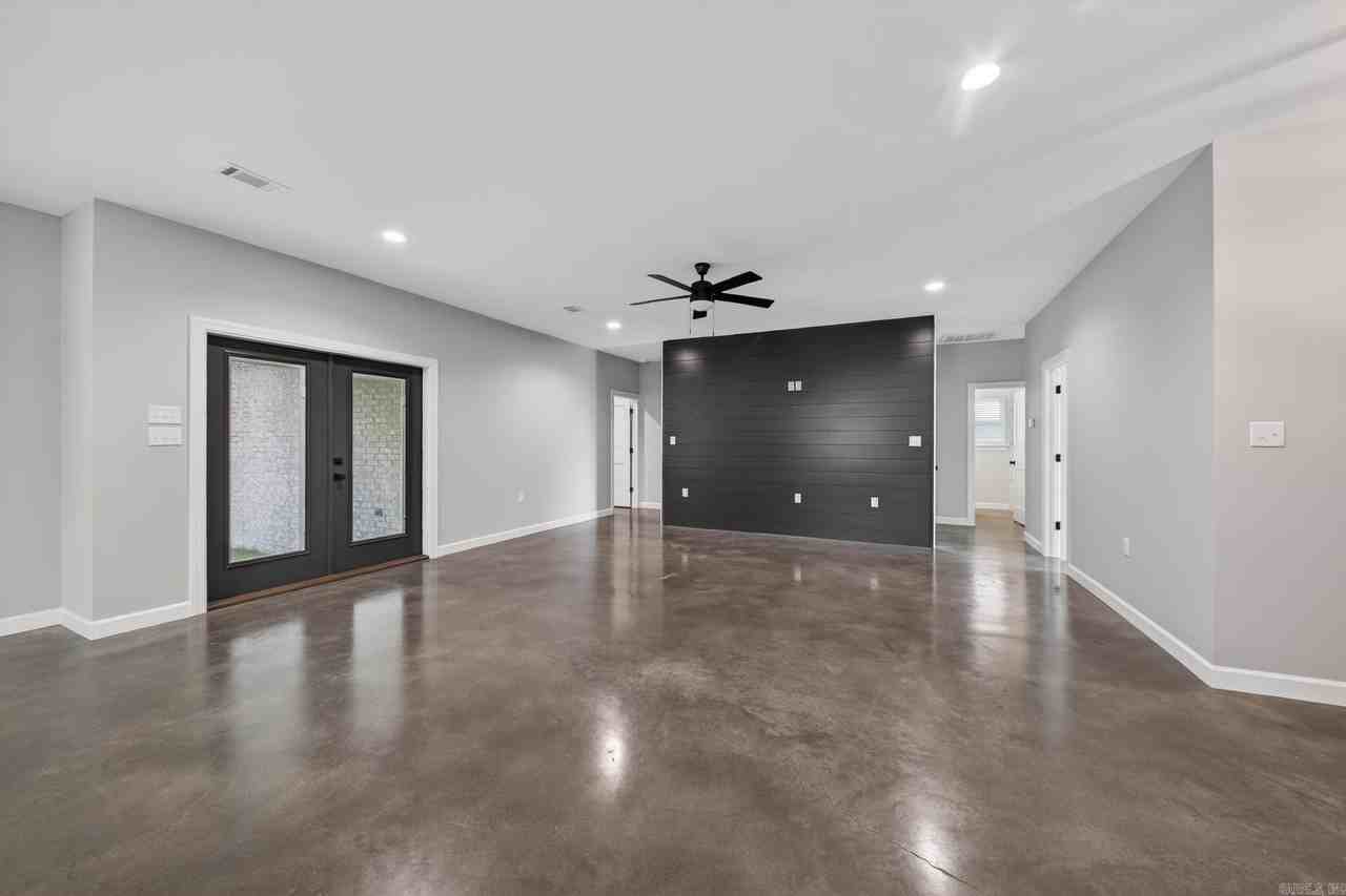 513 Crepe Myrtle Loop - Photo 4 of 50