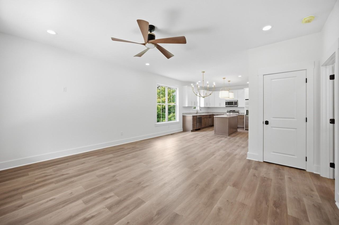 2629 14th Ave - Photo 7 of 30