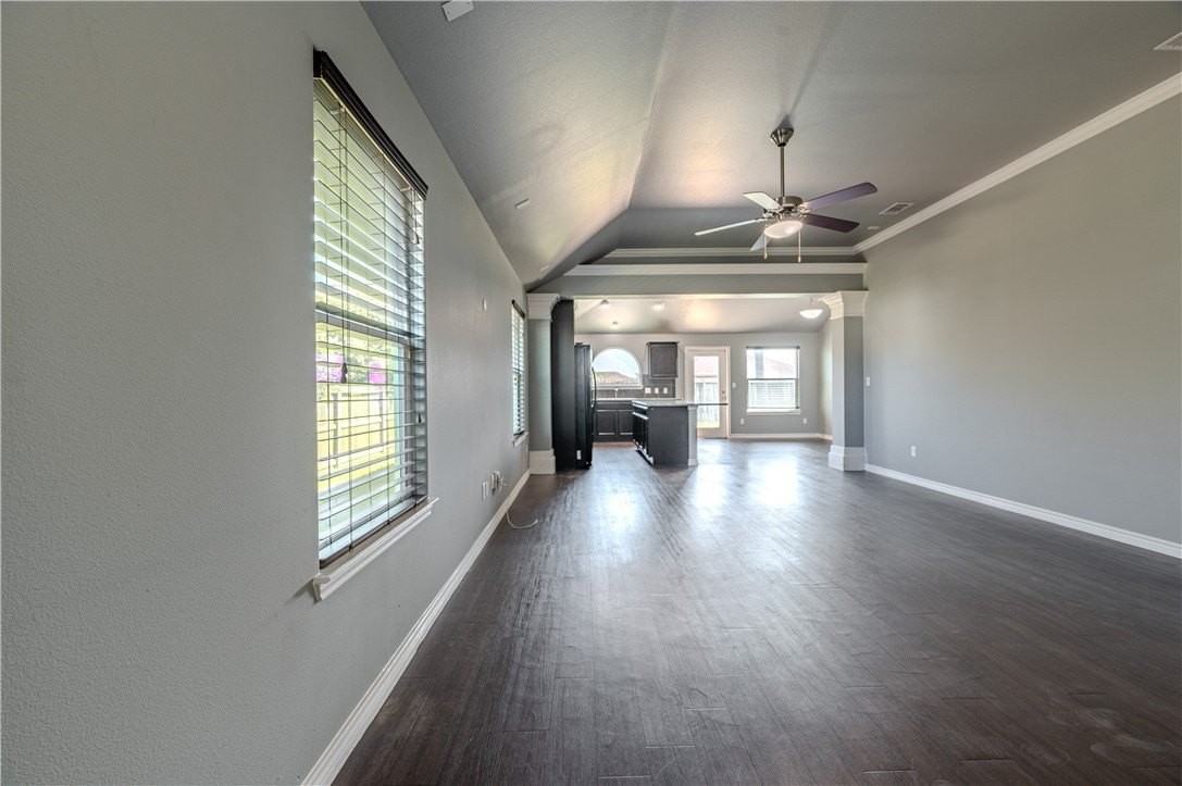 7433 Kolda Dr - Photo 2 of 35