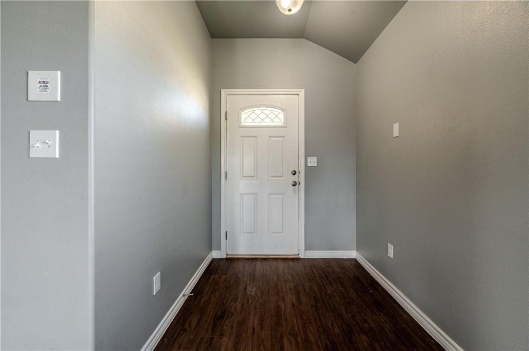 7433 Kolda Dr - Photo 3 of 35