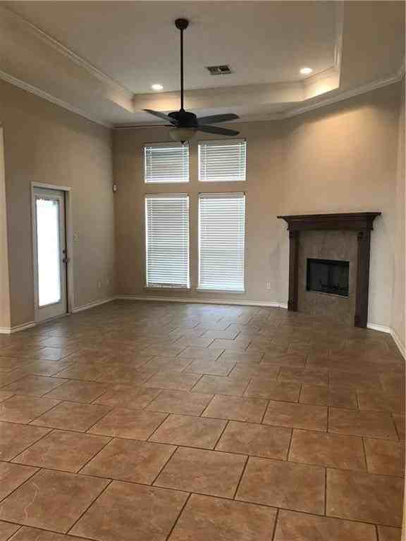 6846 Island Park Ct - Photo 6 of 32