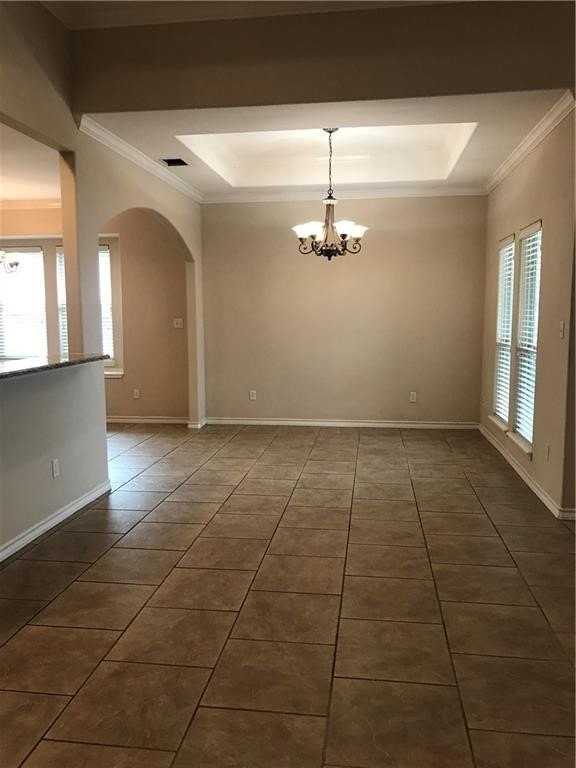 6846 Island Park Ct - Photo 7 of 32