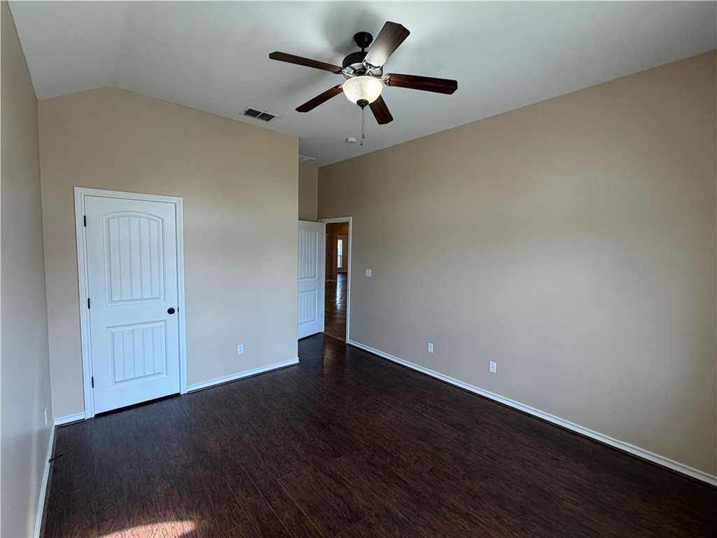 8317 Pocono Cir - Photo 6 of 33