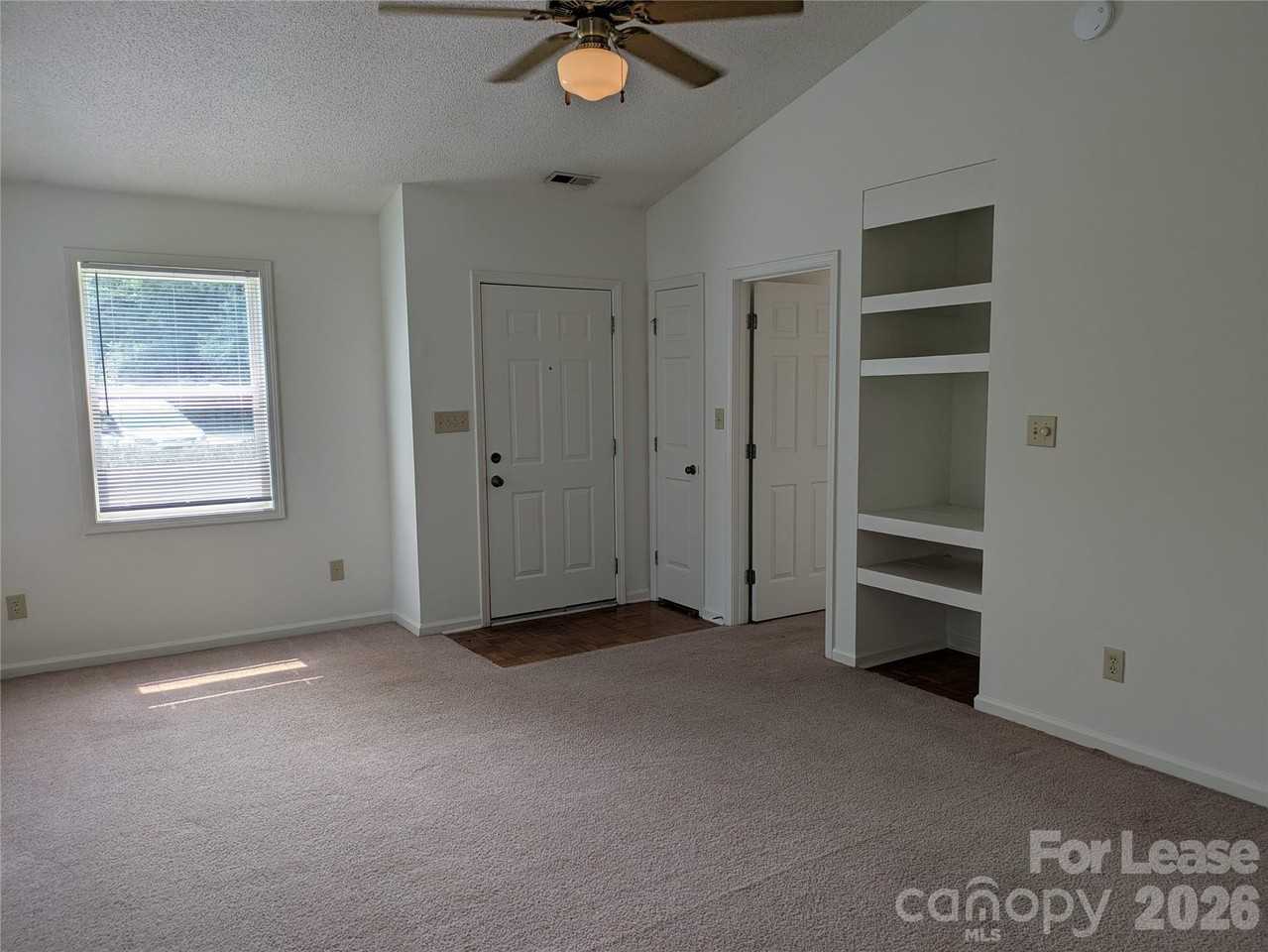 113 Birdie Ct - Photo 2 of 19