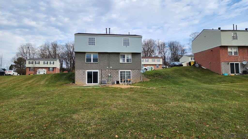 431 Devon Dr - Photo 5 of 32