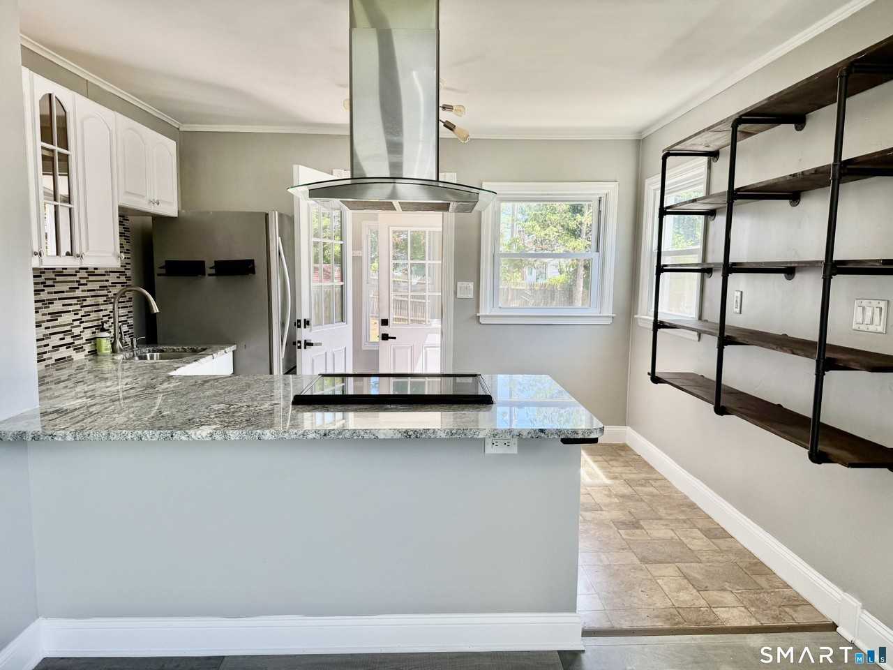 41 Albin Rd - Photo 5 of 22