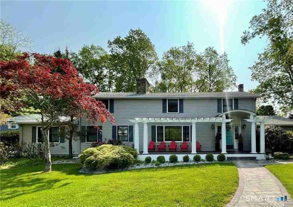 32 Tuxis Rd - Photo 3 of 38