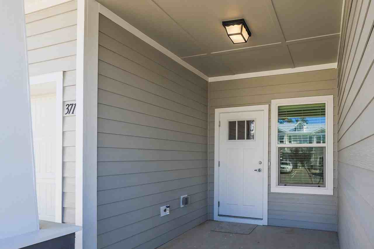 328 Date Palm Ln - Photo 2 of 26