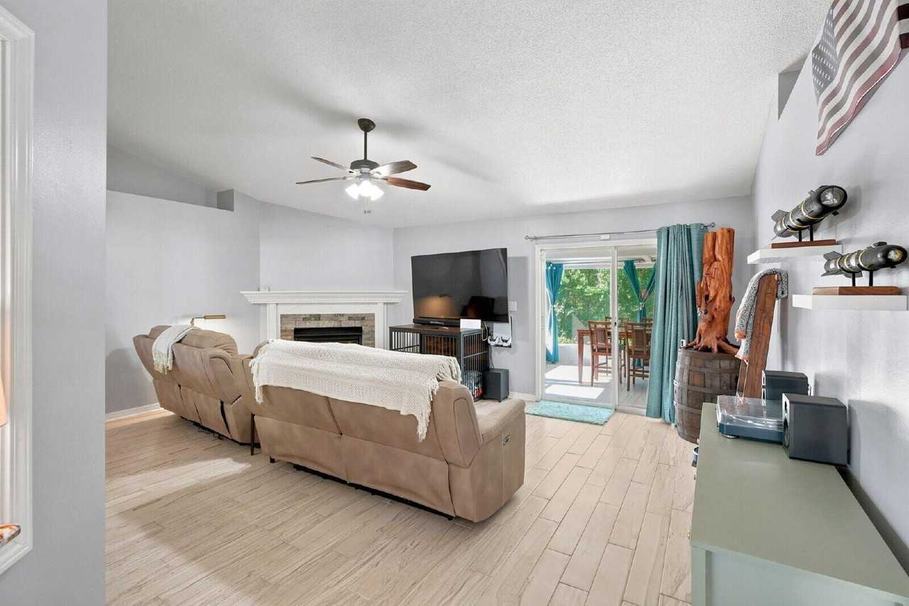 4761 Connor Dr - Photo 4 of 35