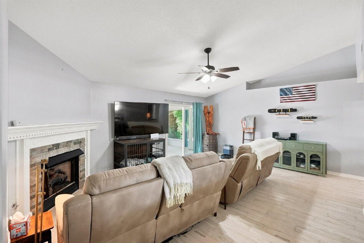 4761 Connor Dr - Photo 5 of 35