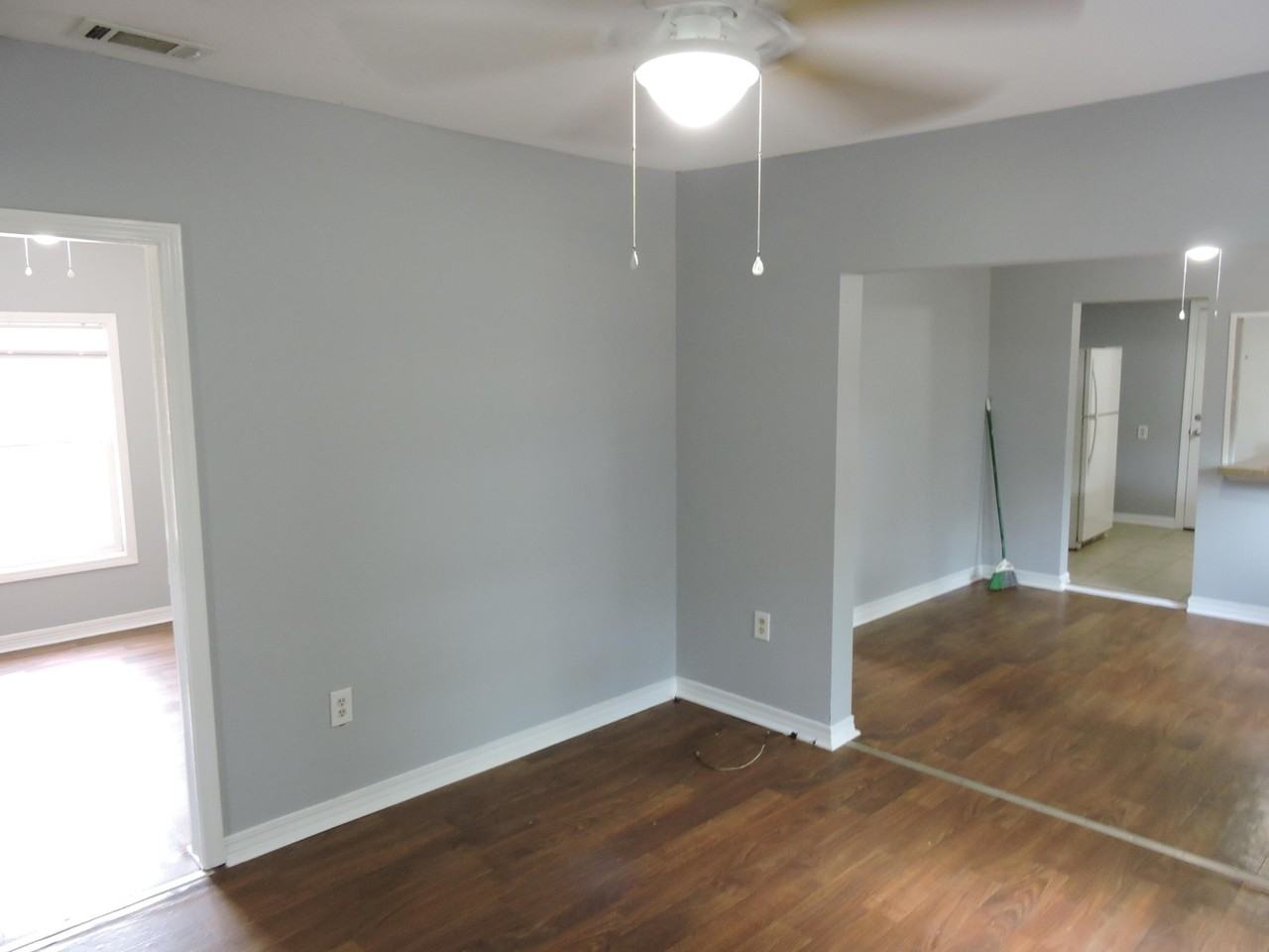 123 Short Ave - Photo 5 of 18