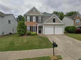 featured image of 3535 Ridgefair Dr