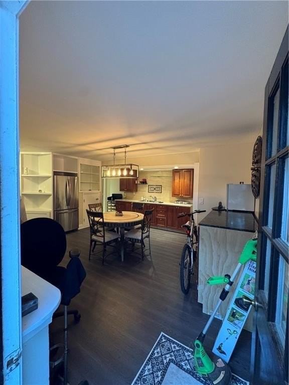 2625 Indian Lake Dr - Photo 2 of 32