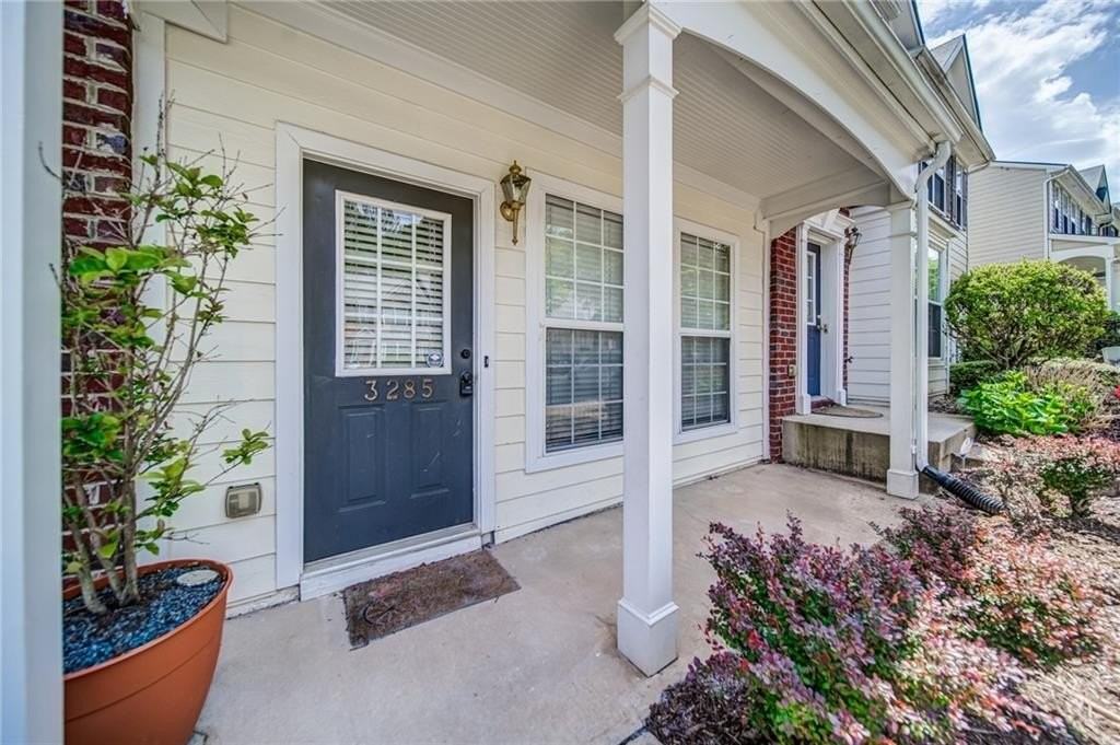 3285 Hidden Cove Cir - Photo 2 of 45