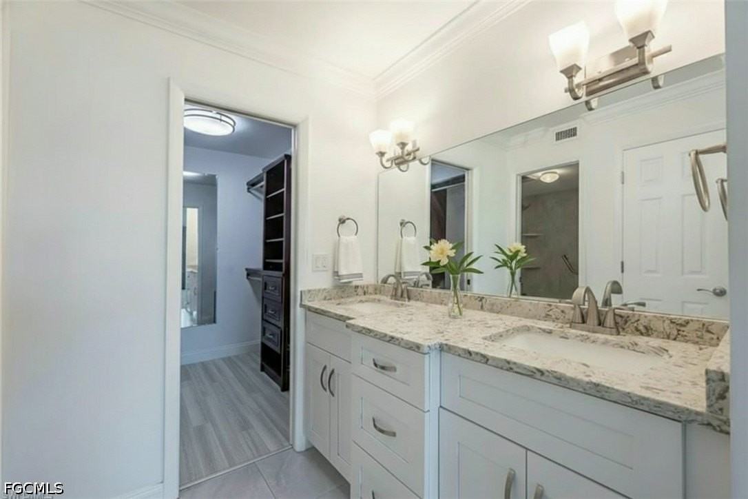 1087 Forest Lakes Dr #306 - Photo 7 of 25