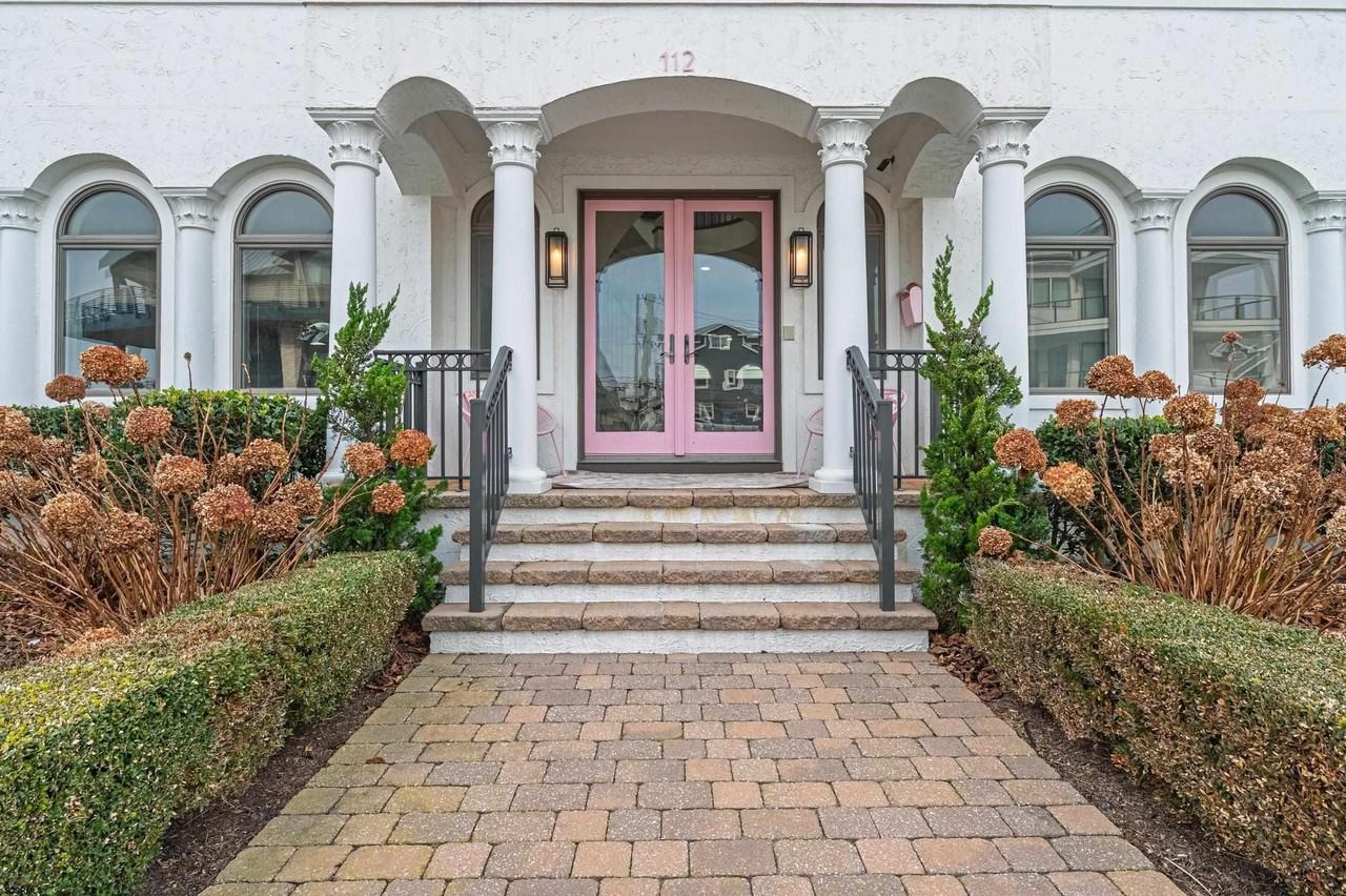 112 S Rumson Ave - Photo 3 of 42
