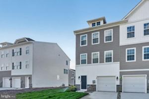 featured image of Essex Dr