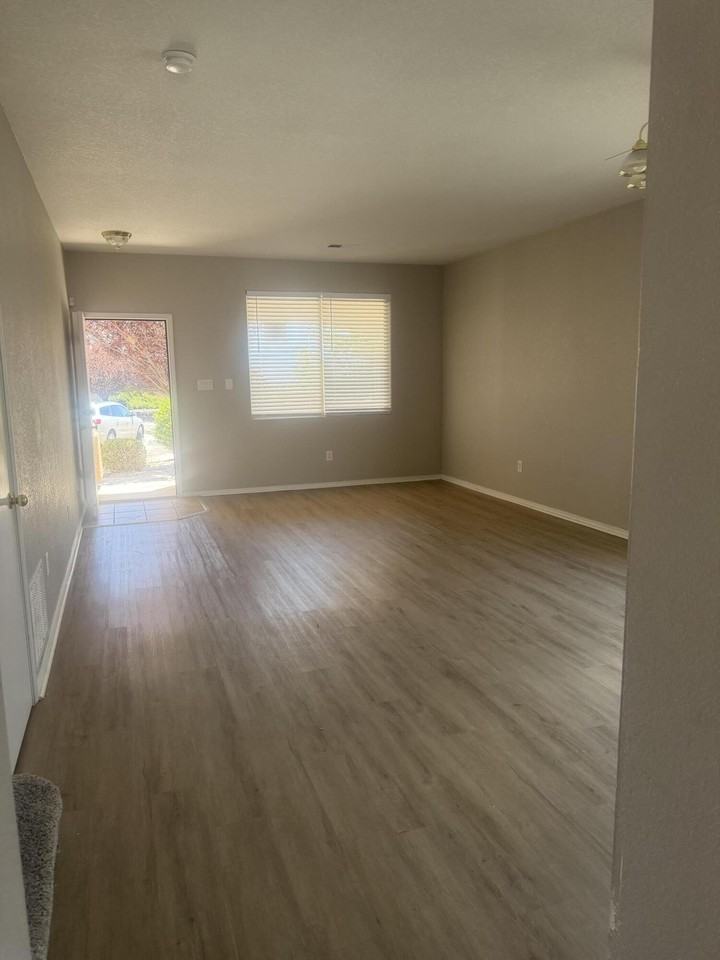 10401 Pintado Ct Nw - Photo 4 of 4