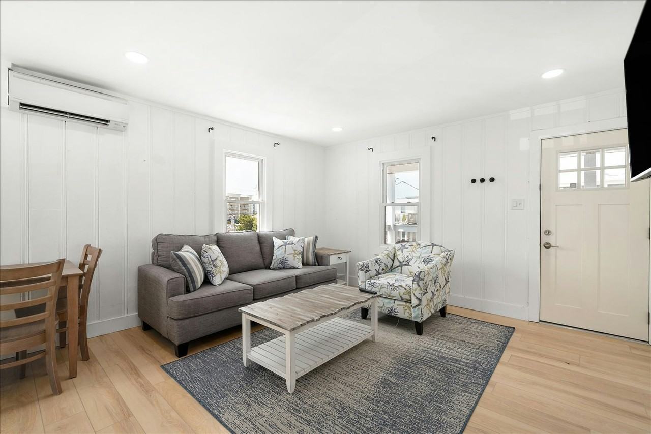 11 43rd Street, Unit 3 - Photo 7 of 29