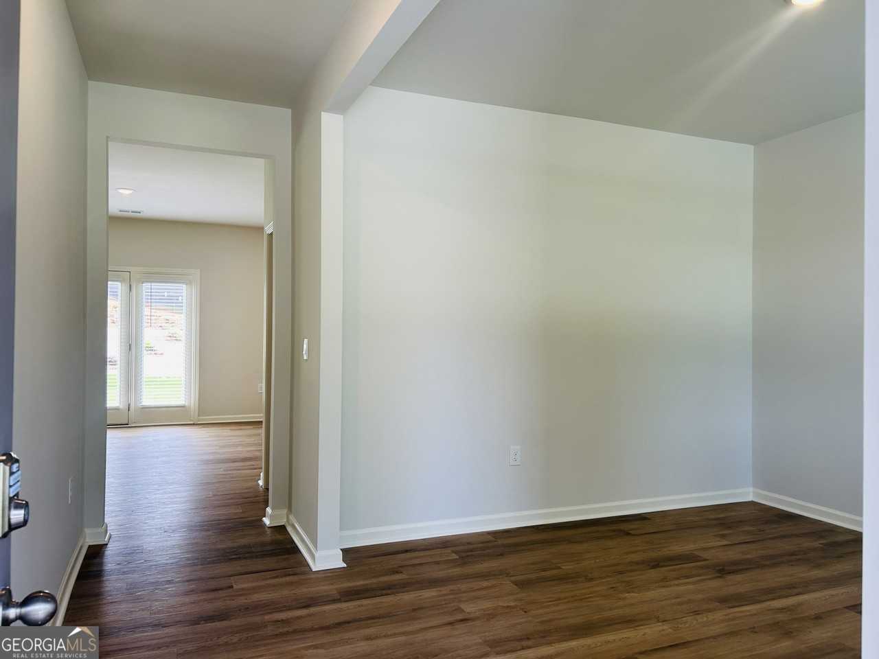 112 Glenrise Dr - Photo 5 of 45