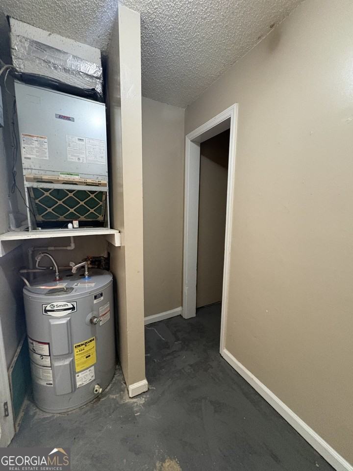 720 Morningside Ln - Photo 4 of 15
