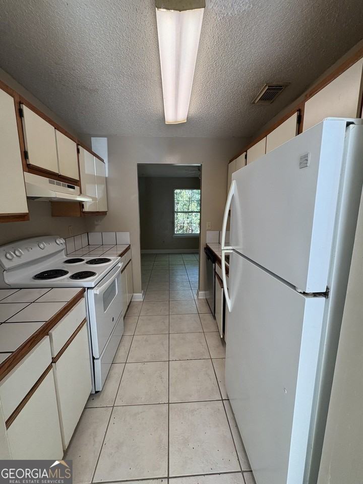 720 Morningside Ln - Photo 6 of 15