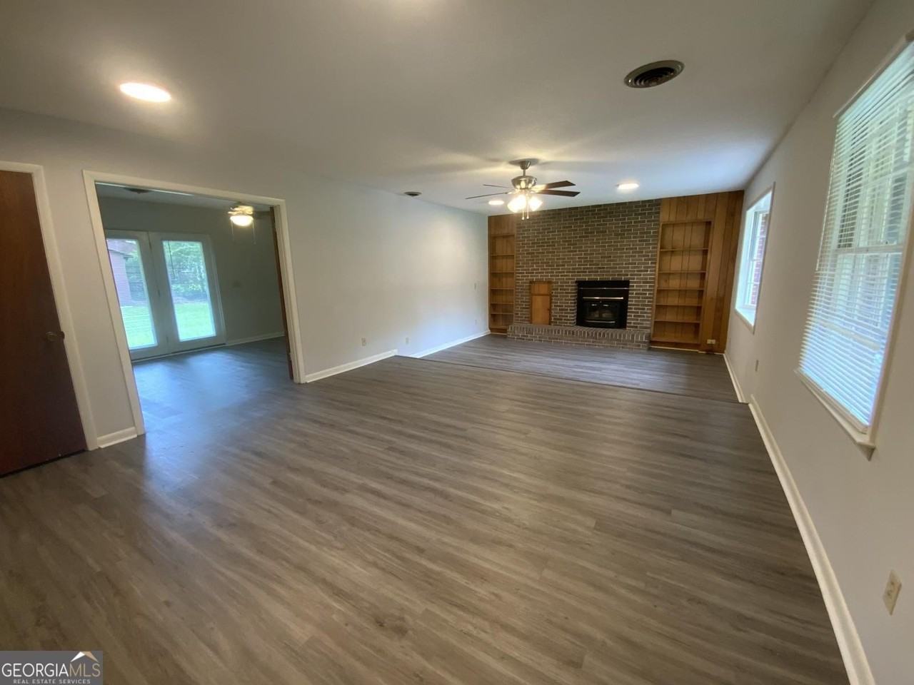 404 Marvin Ave - Photo 4 of 13