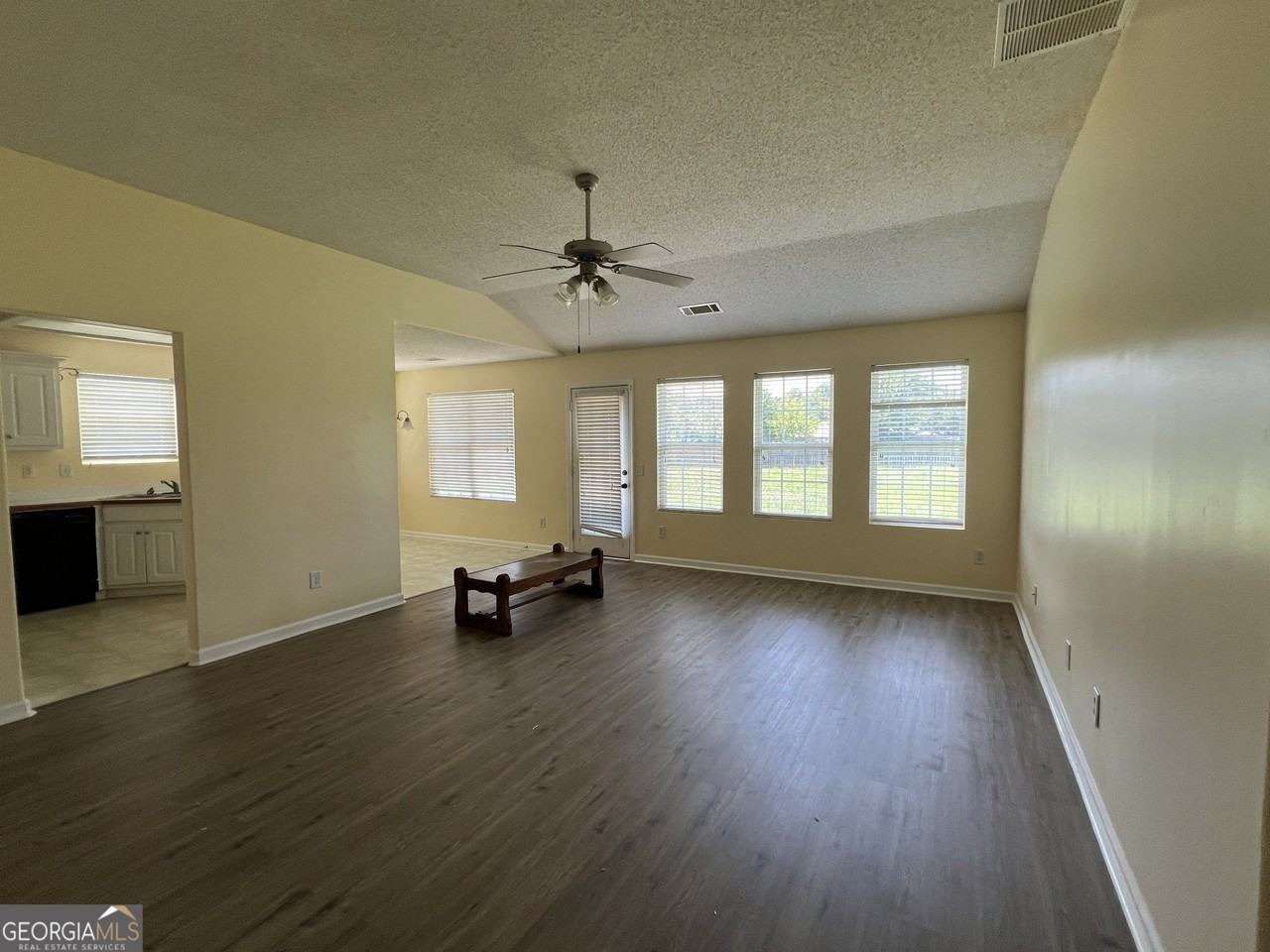 1229 Clearwater Dr - Photo 5 of 25