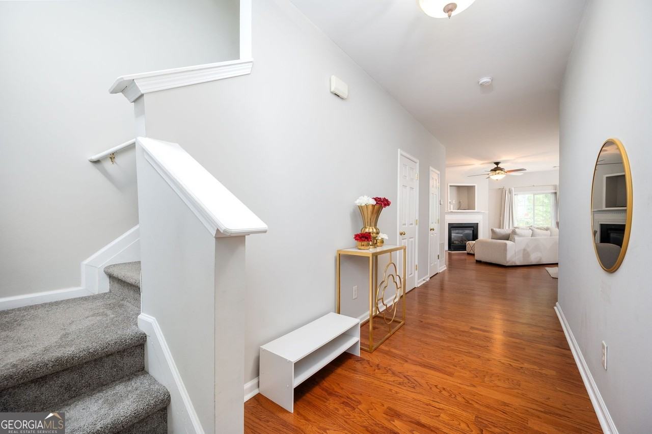 1796 N Umberland Way Se - Photo 4 of 34