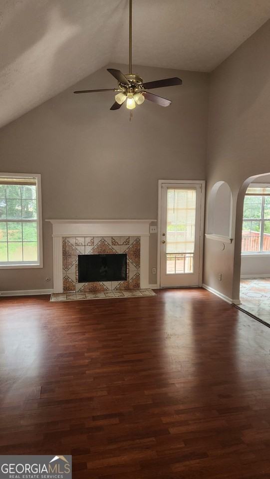 927 Peel Castle Ln - Photo 5 of 13