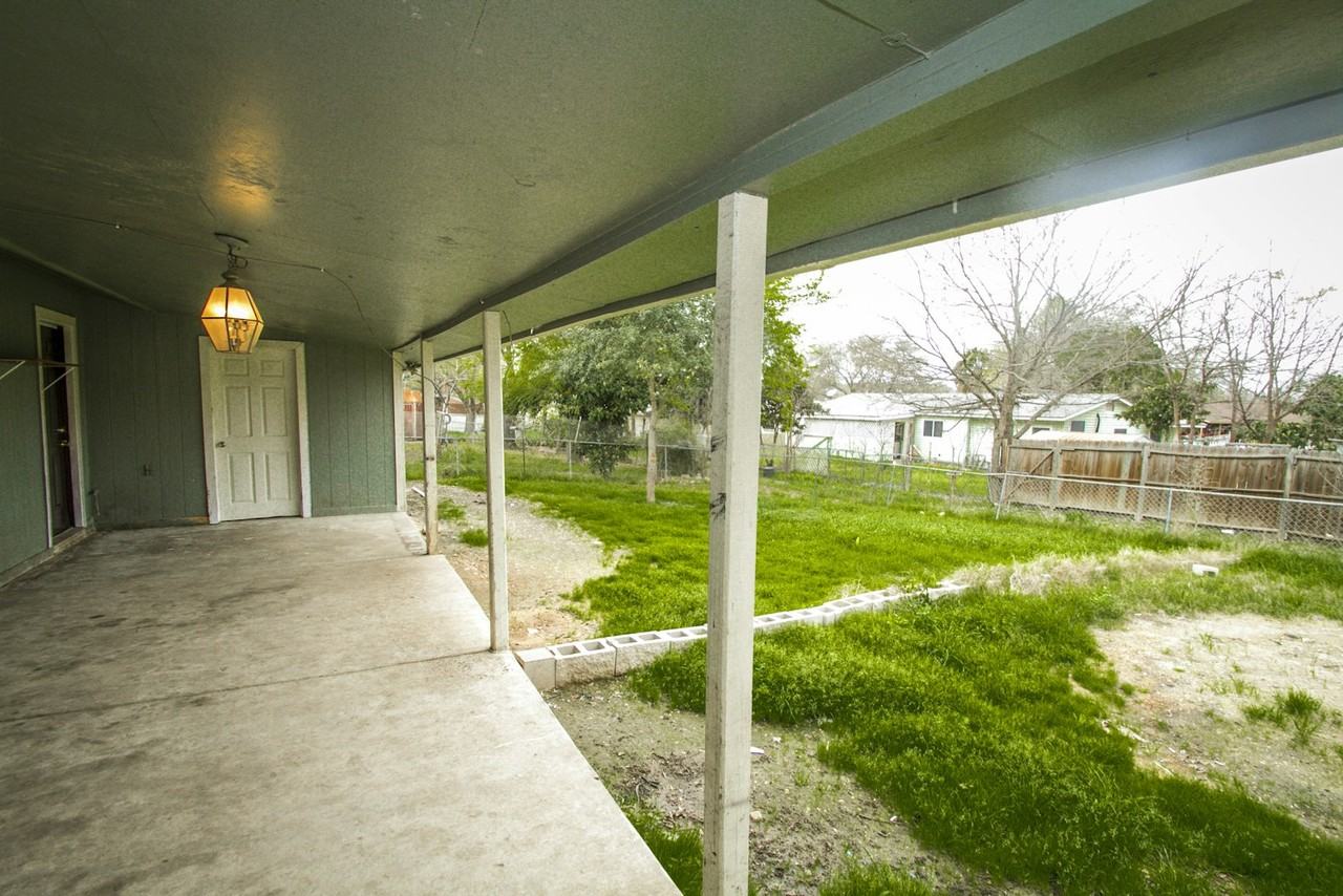 511 Jamaica Drive - Photo 4 of 27