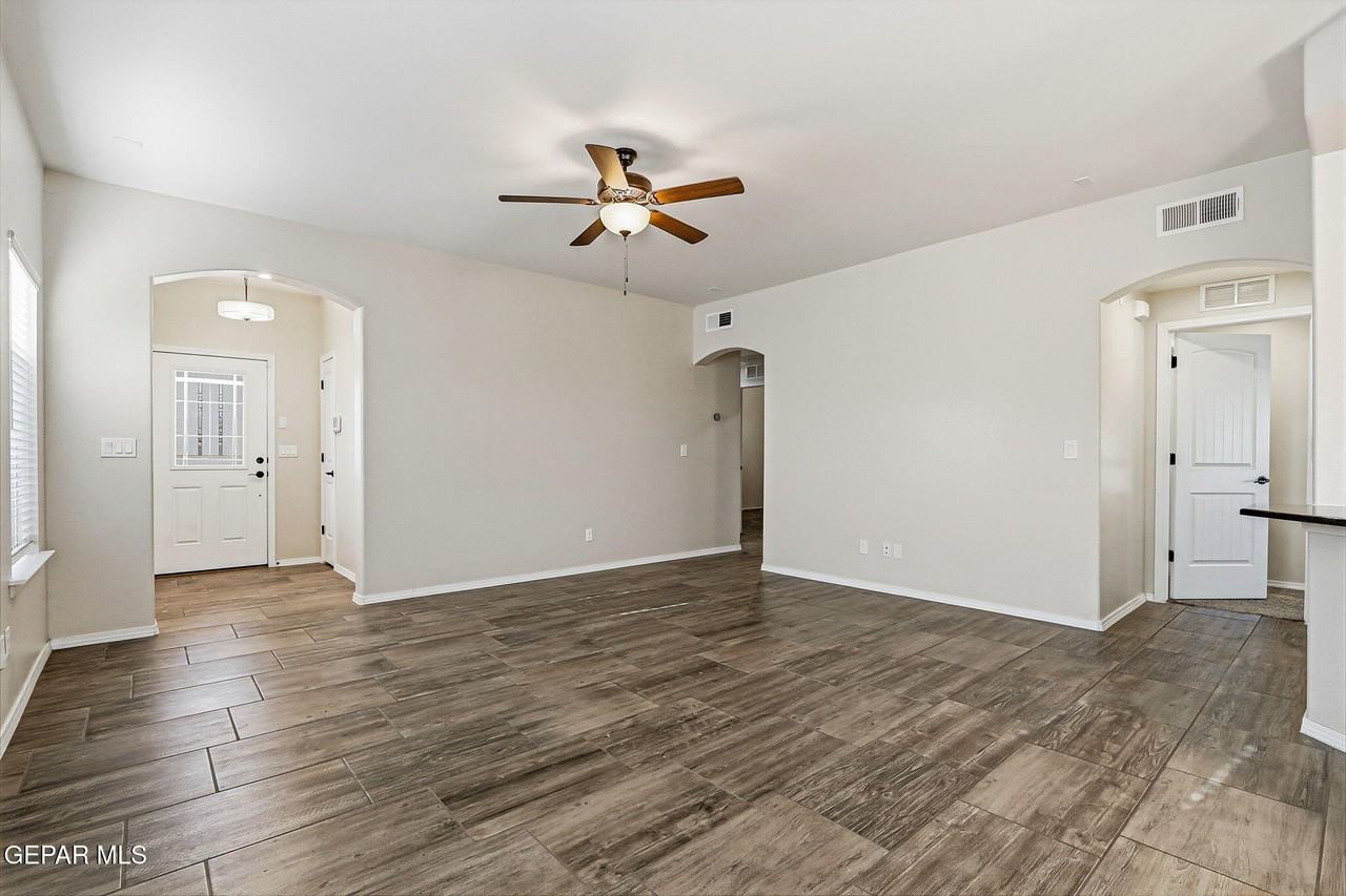 14920 Willie Worsley Ave - Photo 5 of 28