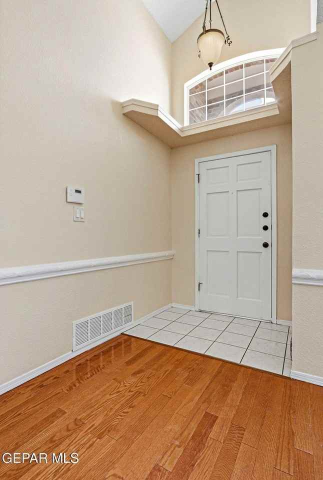 1936 Desert Sun Dr - Photo 5 of 46