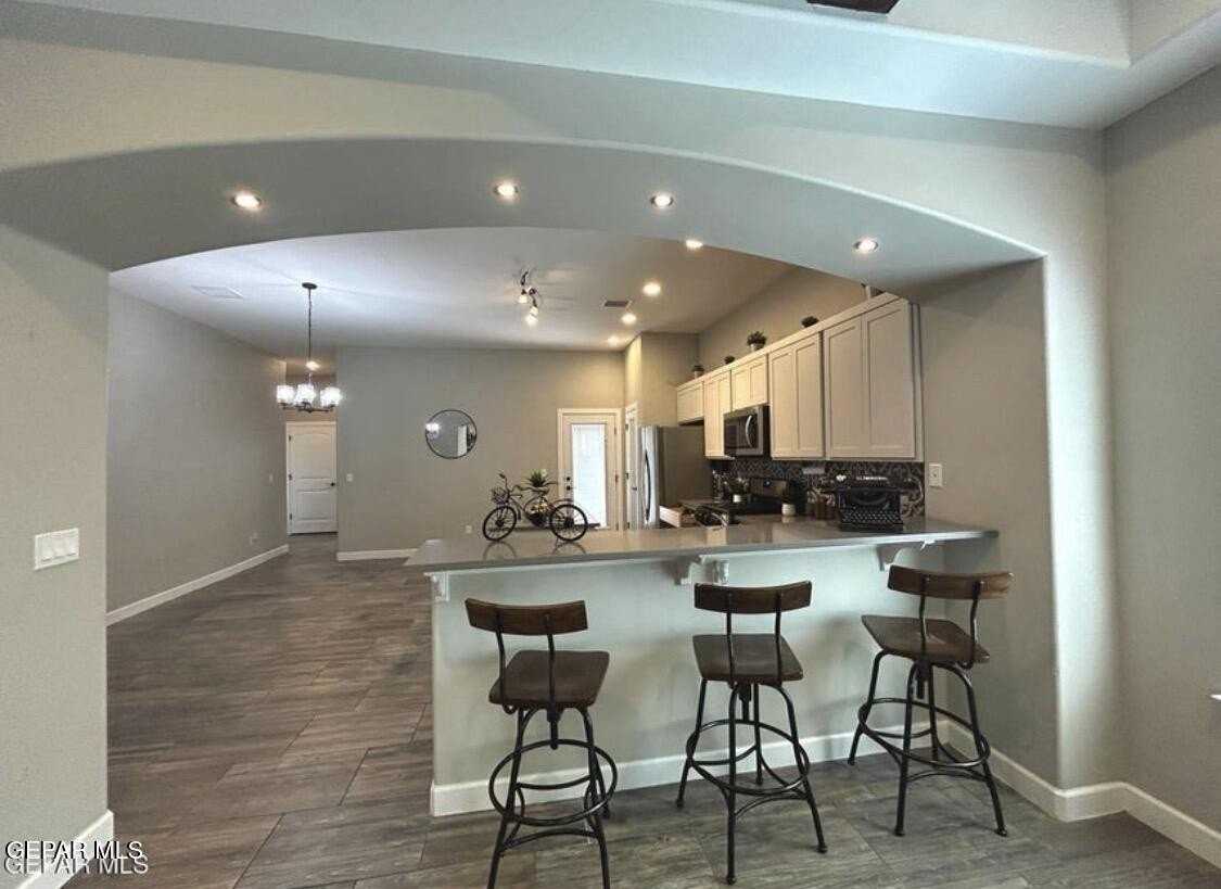 14190 Peyton Edwards Ave - Photo 7 of 31