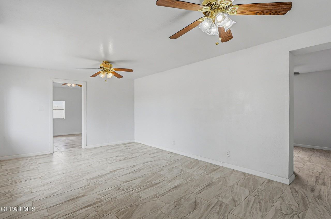 15088 Rancho Del Sur Dr - Photo 4 of 14