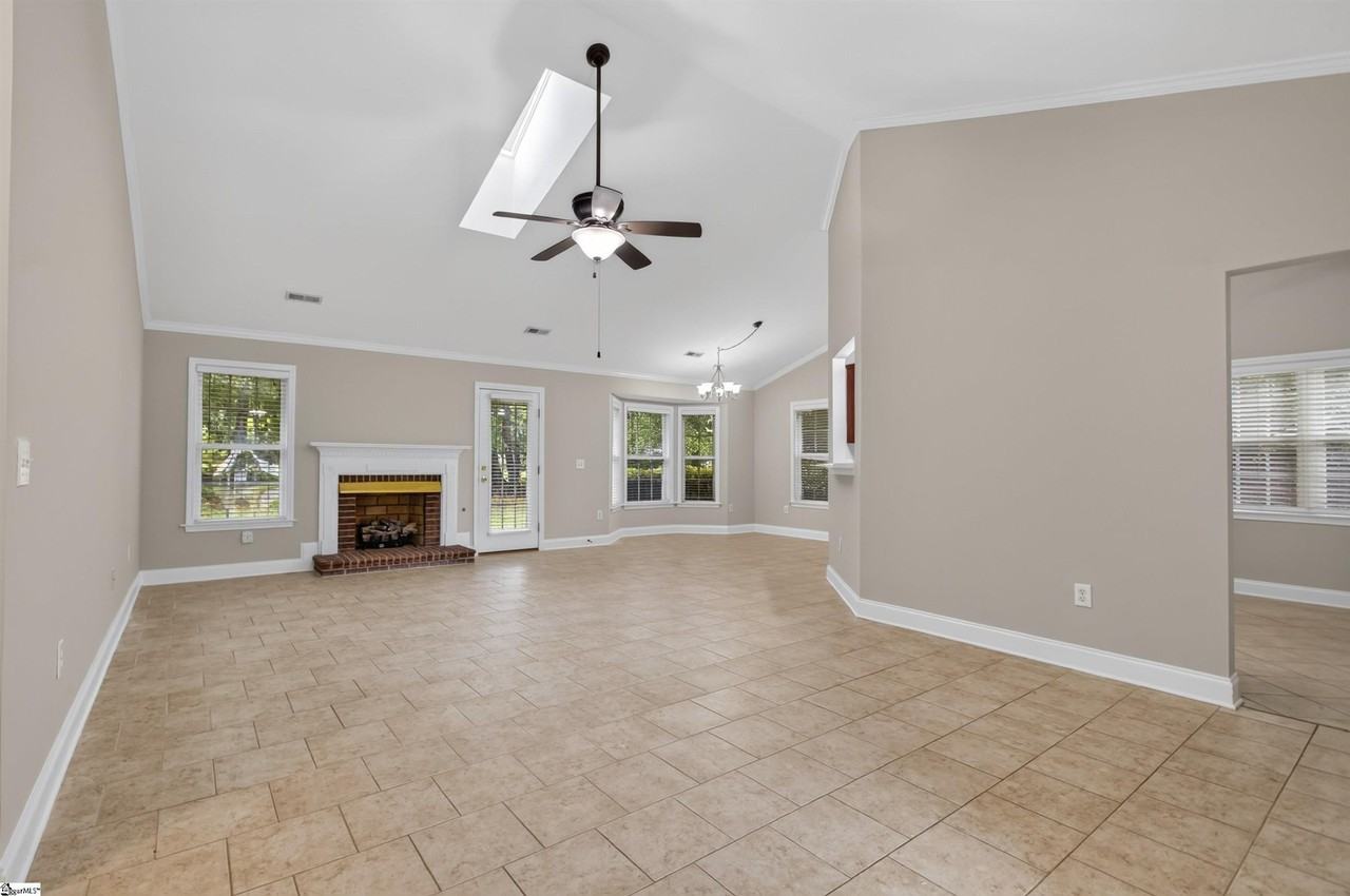 207 Baldwin Pines Ct - Photo 2 of 17