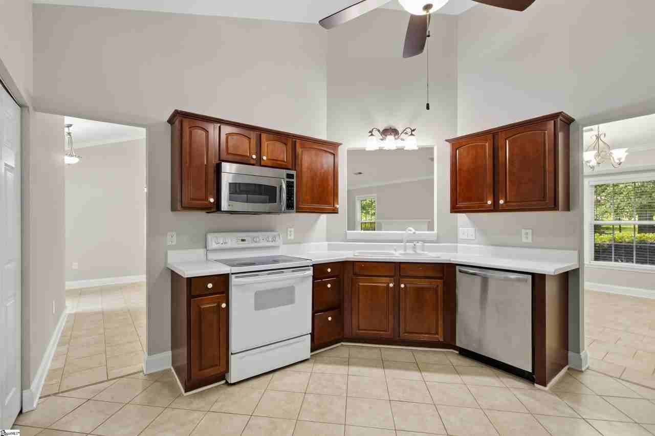 207 Baldwin Pines Ct - Photo 7 of 17