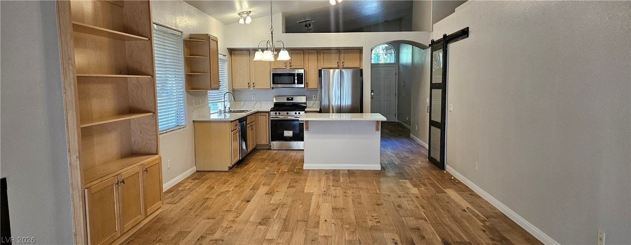 3433 Round Valley Way - Photo 2 of 32