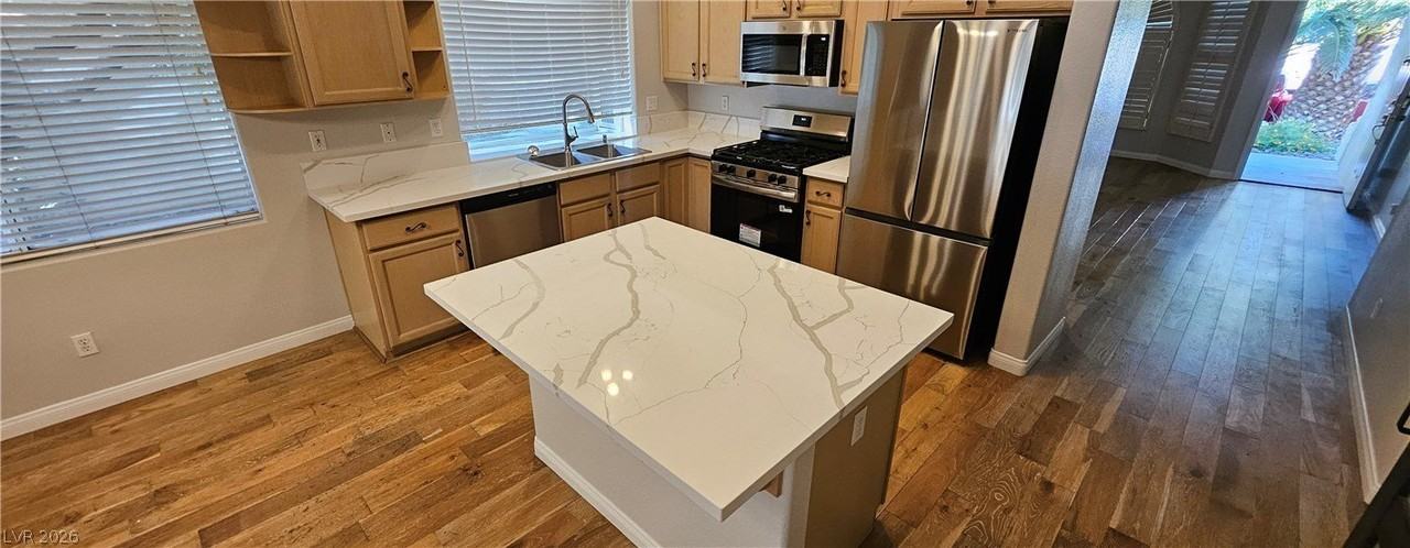 3433 Round Valley Way - Photo 6 of 32