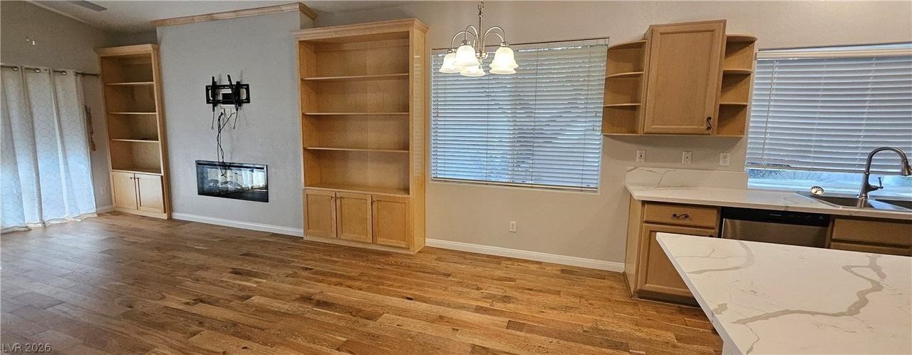 3433 Round Valley Way - Photo 7 of 32