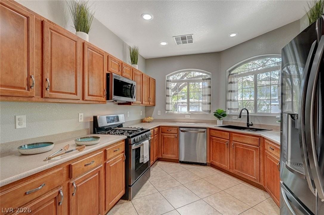 8454 Cerritos Ct - Photo 3 of 48
