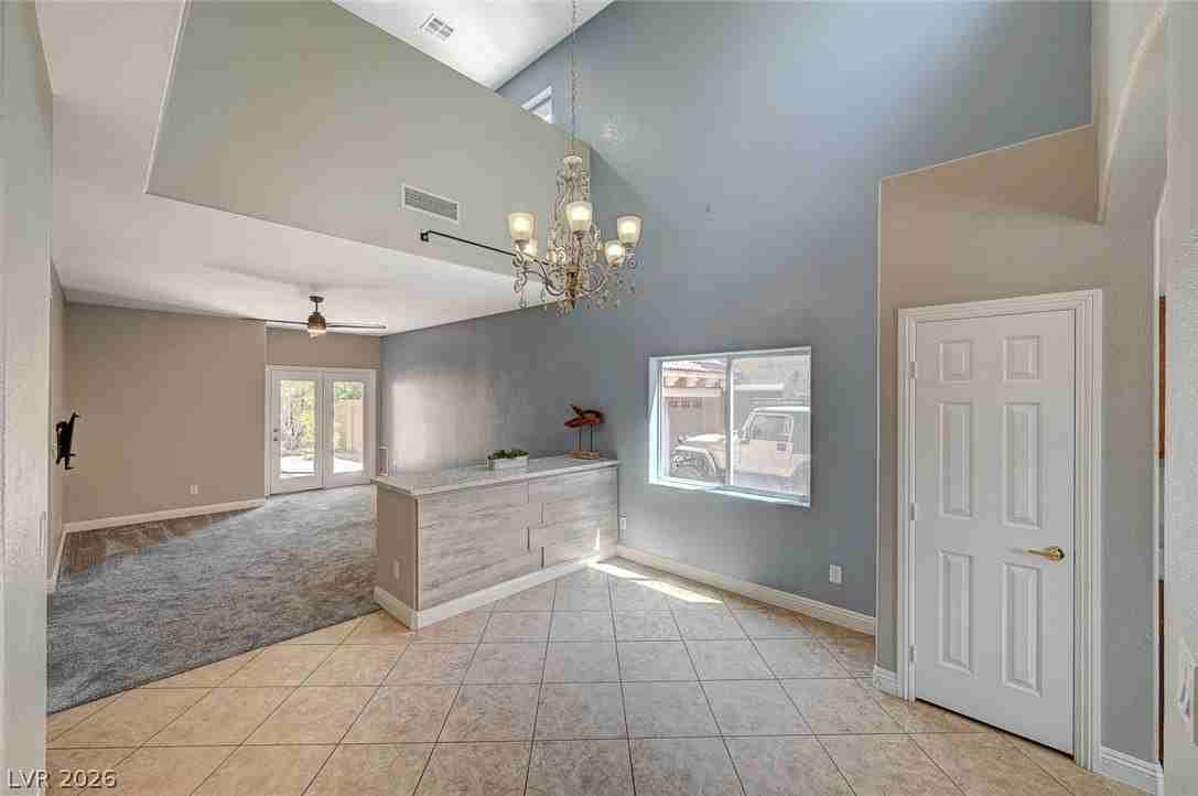 8454 Cerritos Ct - Photo 5 of 48