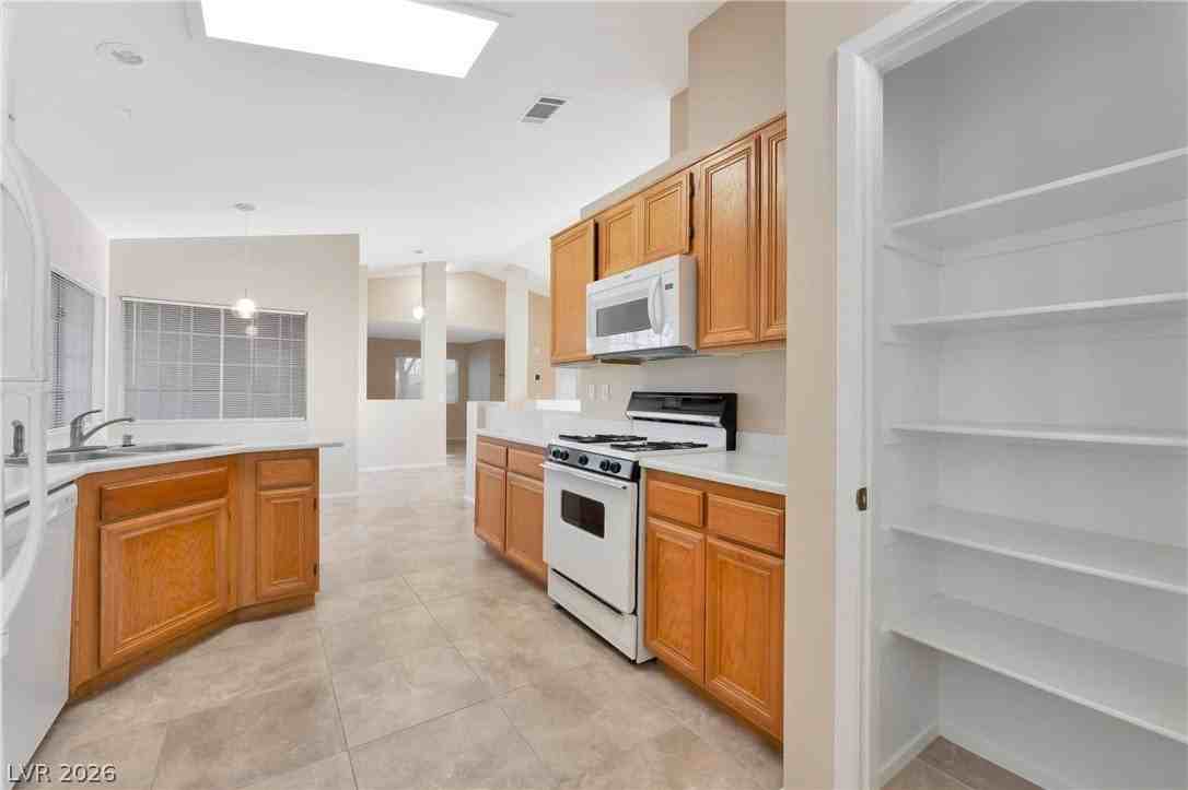 5321 Padero Dr - Photo 7 of 21