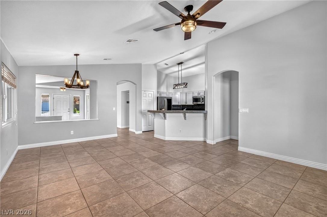 630 Beresford Ave - Photo 6 of 30