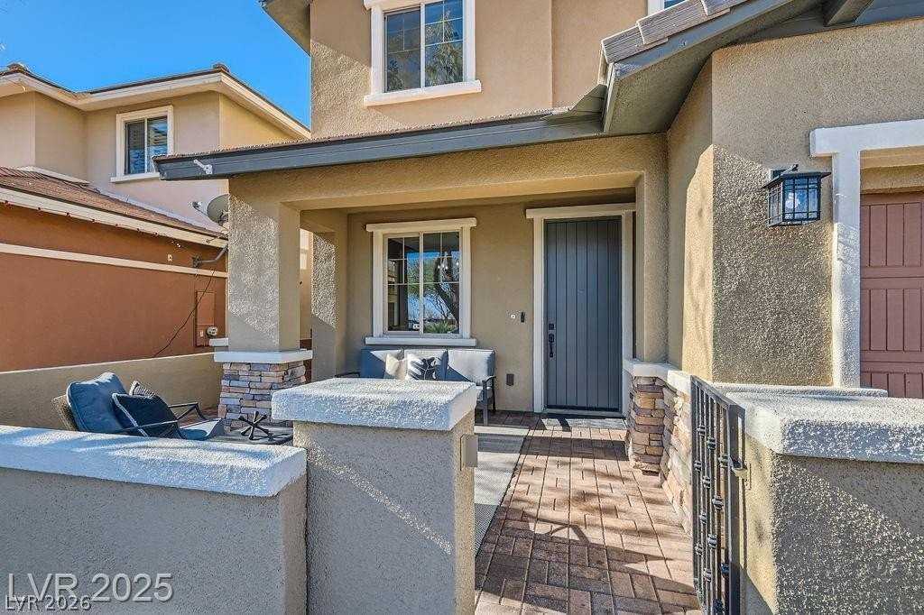 5873 Skyfall Ct - Photo 4 of 50