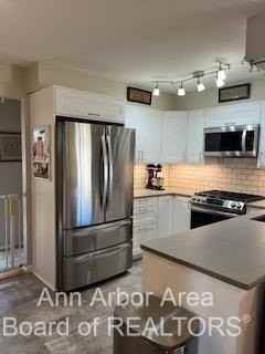 2912 Renfrew St - Photo 4 of 21