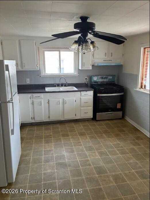 1020 Farber Ct - Photo 7 of 9